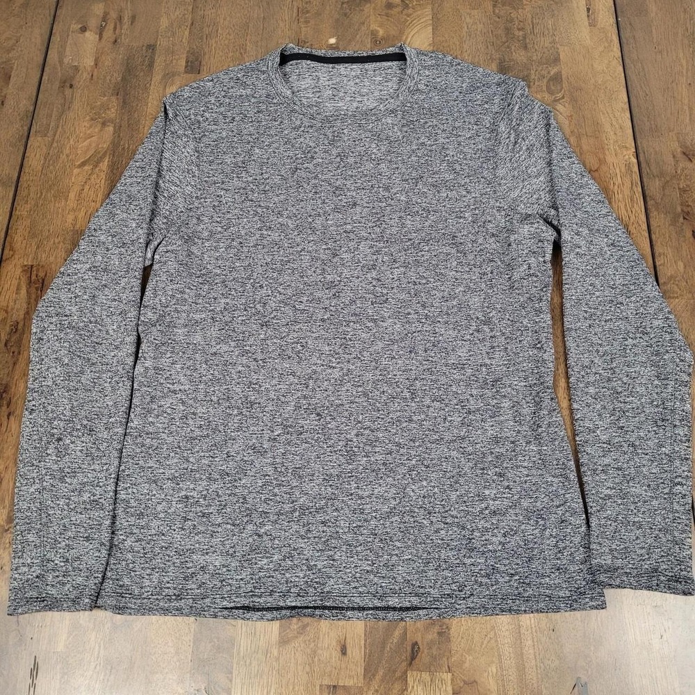Lululemon Men Gray Heathered Long Sleeve Athletic Crewneck Reflective Logo Sz M